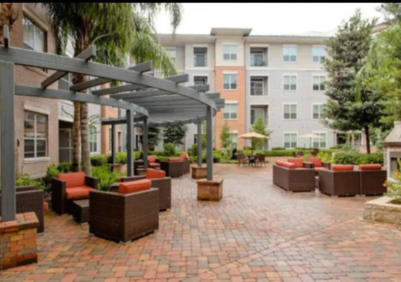 Inviting 2Br - Gym, Pool, Biz Center & Free Parking! Walk 2 Nrg Stadium! Near Med Ctr, Galleria, & Rice Village Houston Exteriér fotografie