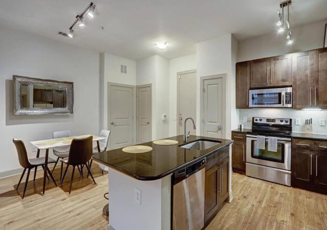 Inviting 2Br - Gym, Pool, Biz Center & Free Parking! Walk 2 Nrg Stadium! Near Med Ctr, Galleria, & Rice Village Houston Exteriér fotografie